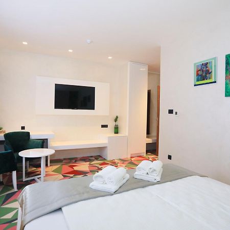 Carpe Diem Boutique Hotel Зеница Экстерьер фото