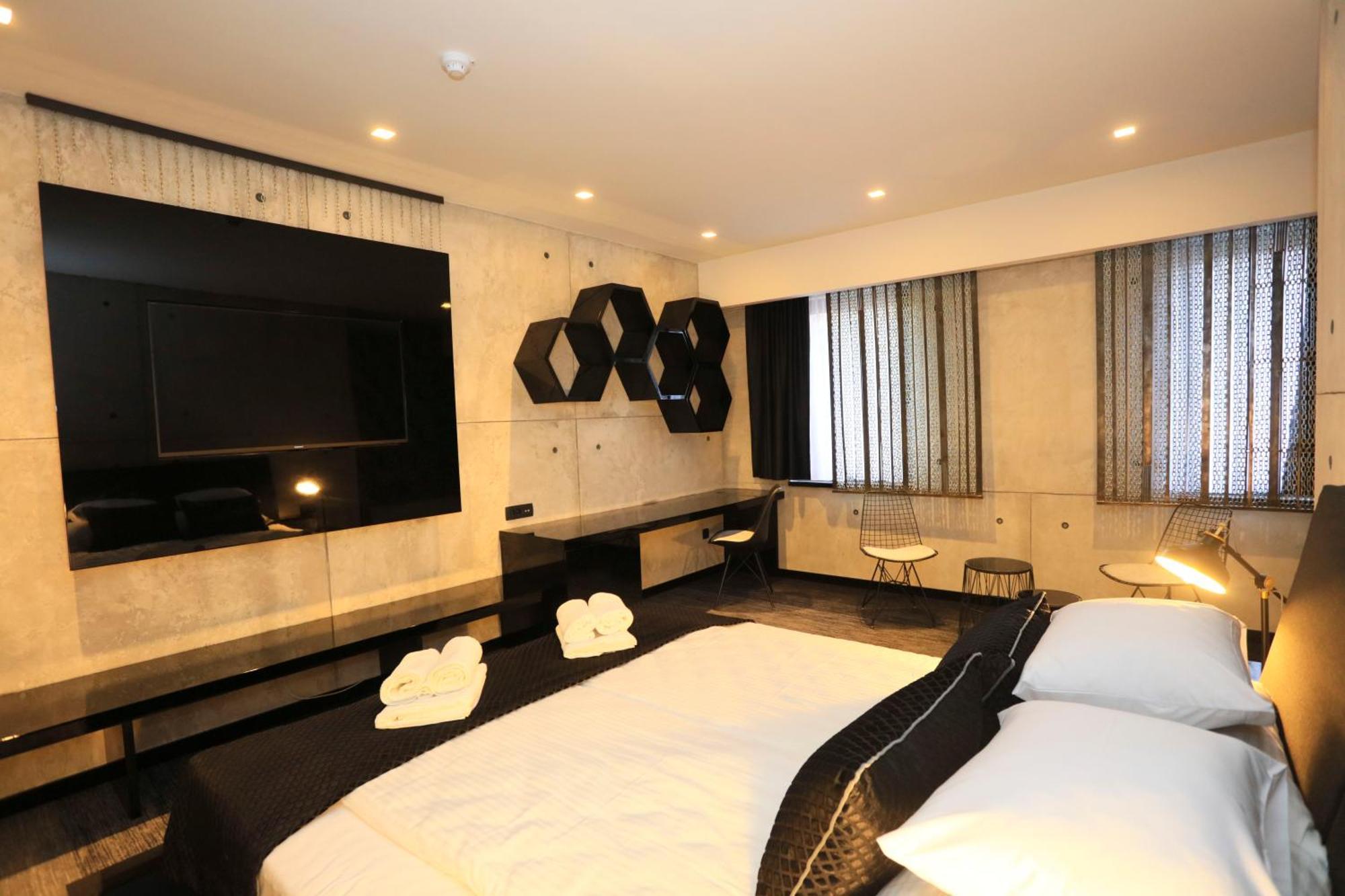 Carpe Diem Boutique Hotel Зеница Экстерьер фото