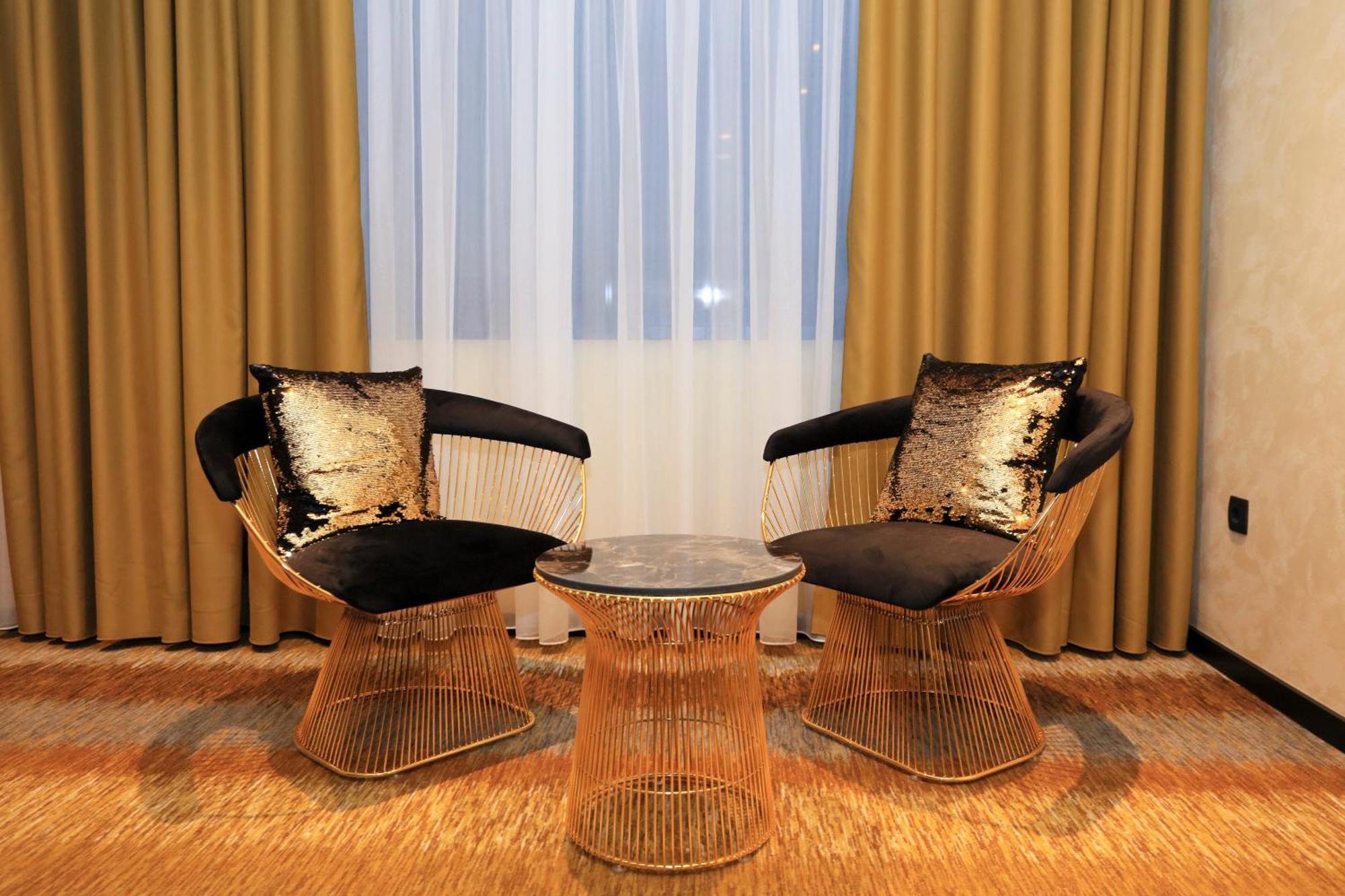 Carpe Diem Boutique Hotel Зеница Экстерьер фото