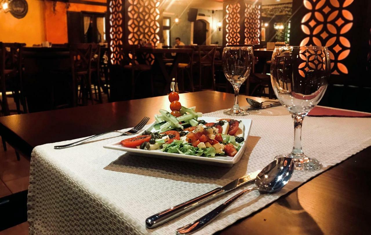 Carpe Diem Boutique Hotel Зеница Экстерьер фото